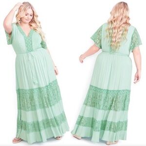 414 NWT AVEOLOGY Women's Plus Size Raven Lace Embroidered Dress‎ - 22W/24W